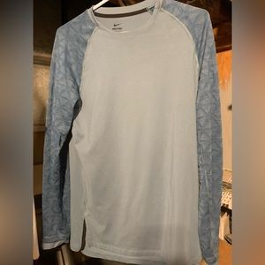 Men’s Nike long sleeve